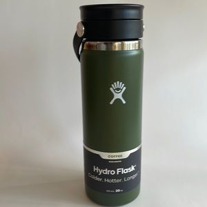 NWT Hydro Flask 20oz flask in Olive
